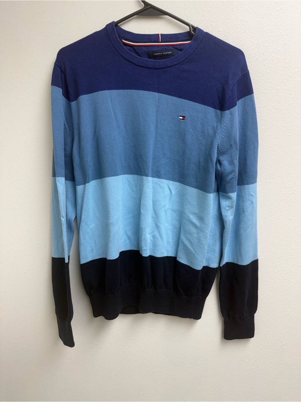 Tommy Hilfiger Men's Striped Blue Gradient Crewneck Sweater